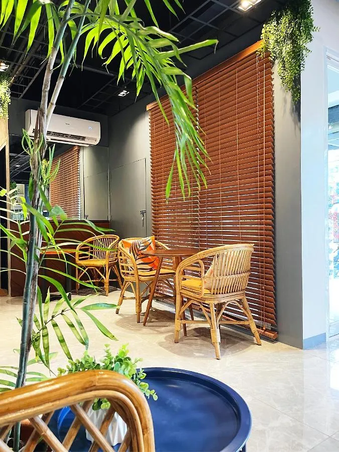 Airo Suites Makati Pasay 3*,  Philippines
