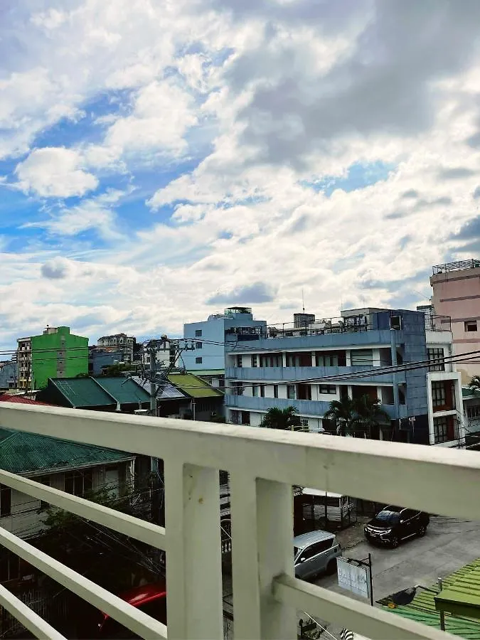 Airo Suites Makati Pasay Hotel