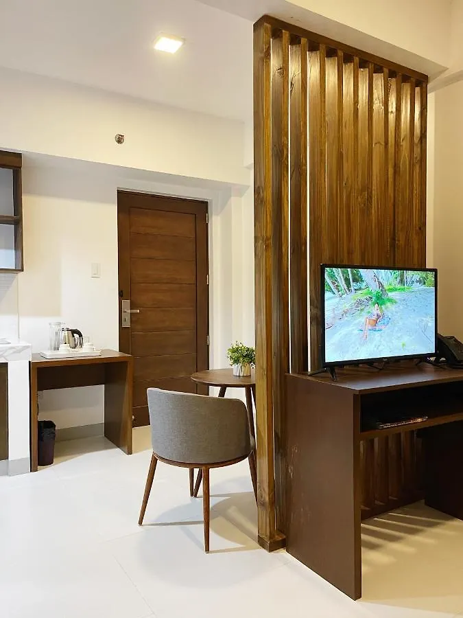 Airo Suites Makati Pasay 3*,