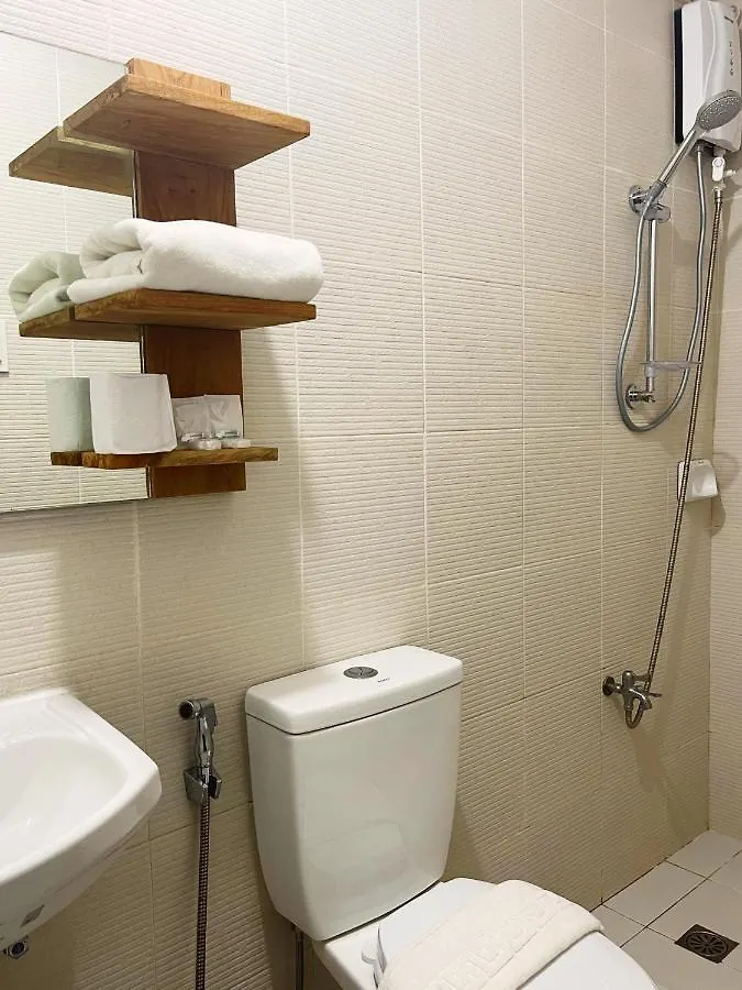 *** Hotel Airo Suites Makati Pasay Philippinen